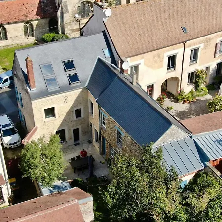 Charming House بيت للعطل