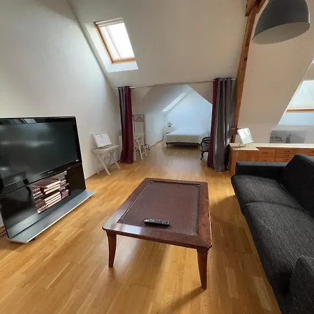 بيت للعطل Charming House *