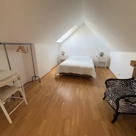 بيت للعطل Charming House *